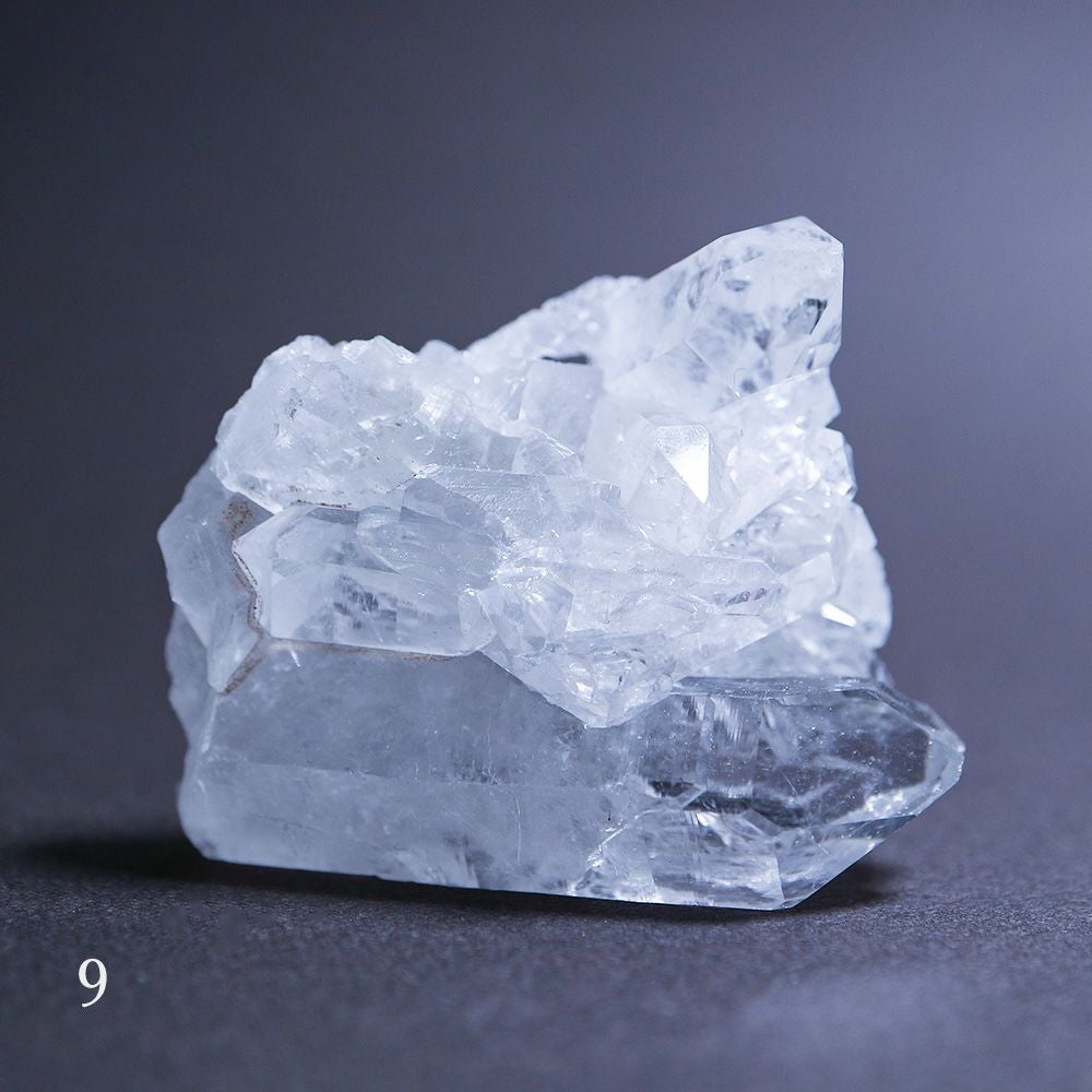ロシア   ノヴァヤゼムリャ産水晶  No8 水晶 | ウサギノネドコ